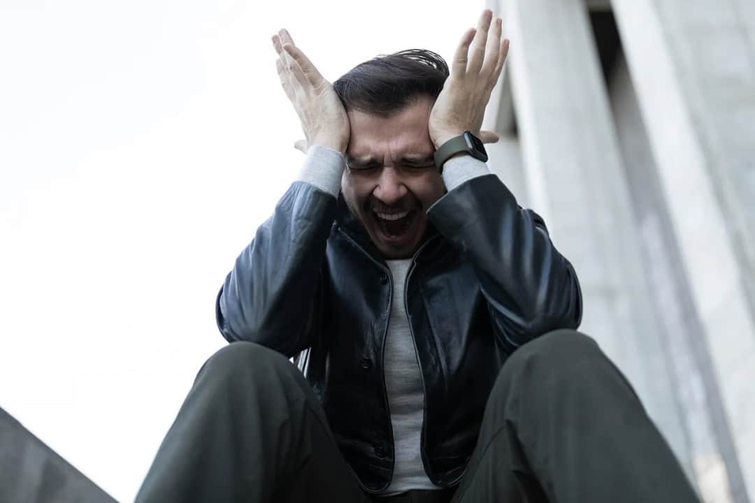 Czy to atak paniki, czy nerwica? Rozpoznaj objawy, znajdź pomoc